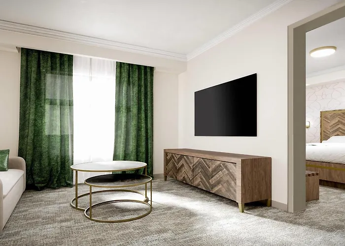 Velora Hinton, Ascend Hotel Collection